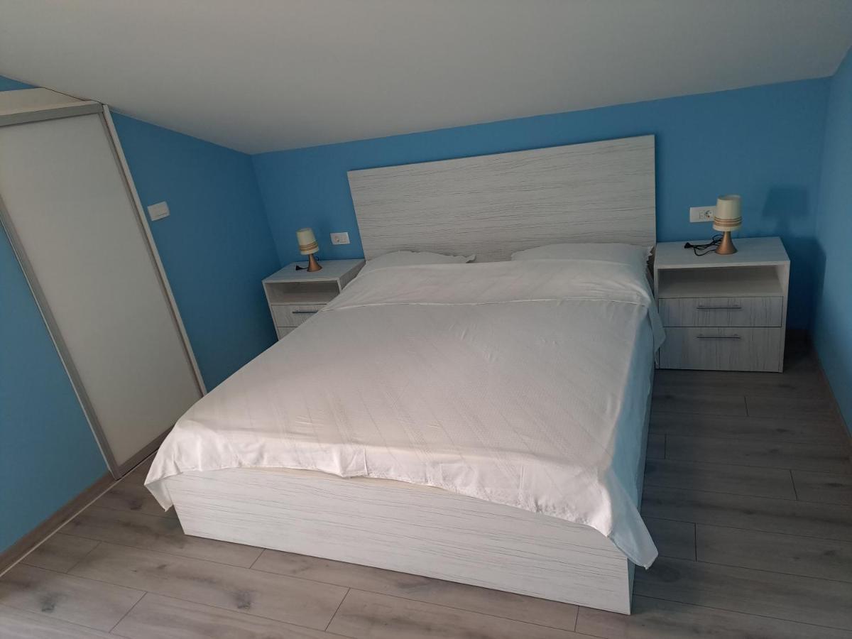 Apartman Vidas Palit Ngoại thất bức ảnh