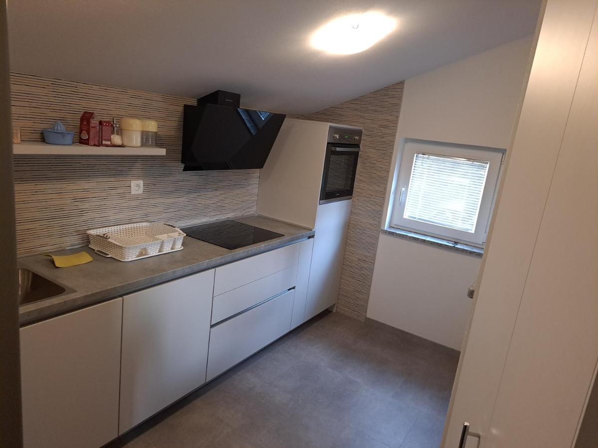 Apartman Vidas Palit Ngoại thất bức ảnh
