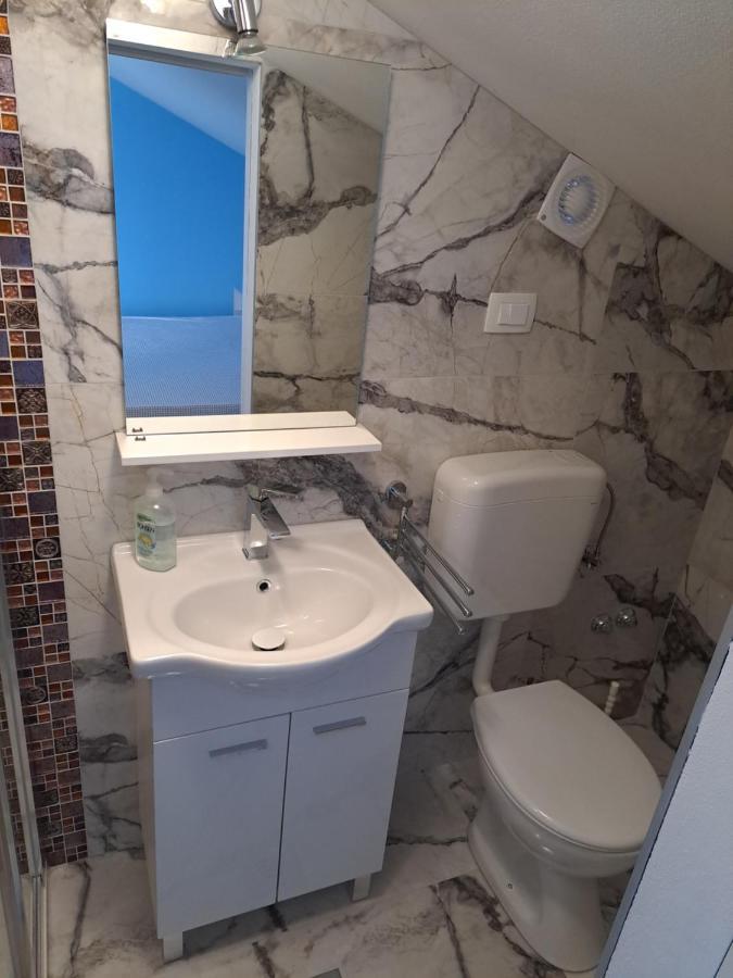 Apartman Vidas Palit Ngoại thất bức ảnh
