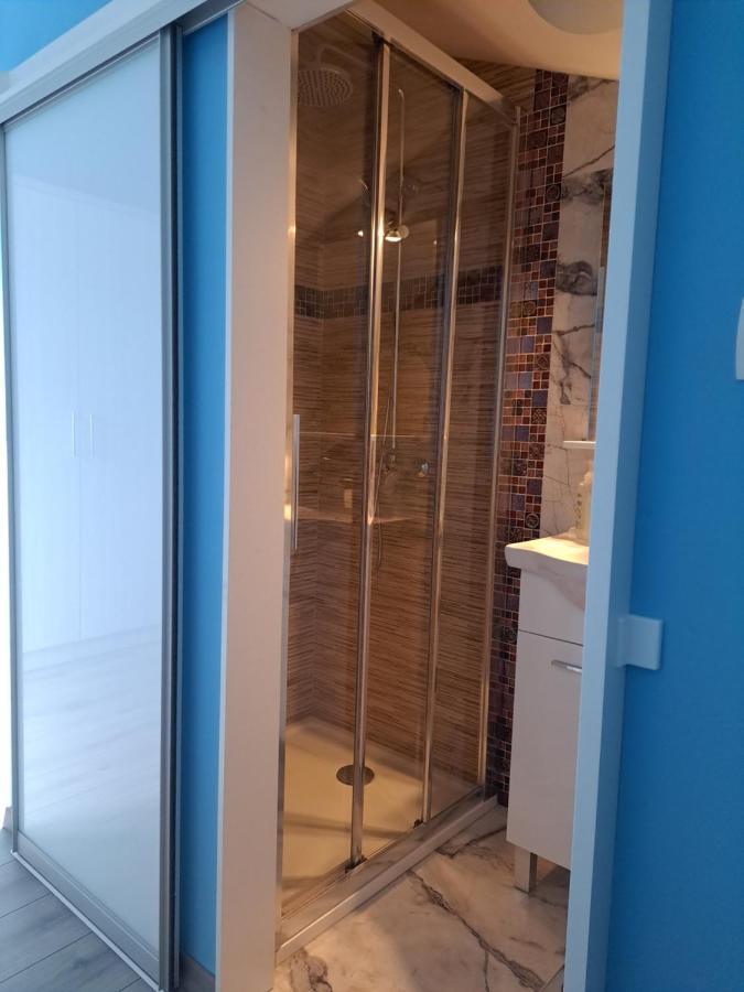 Apartman Vidas Palit Ngoại thất bức ảnh